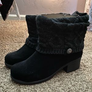 Muk Luks Womans cass water resistant knit ankle boots